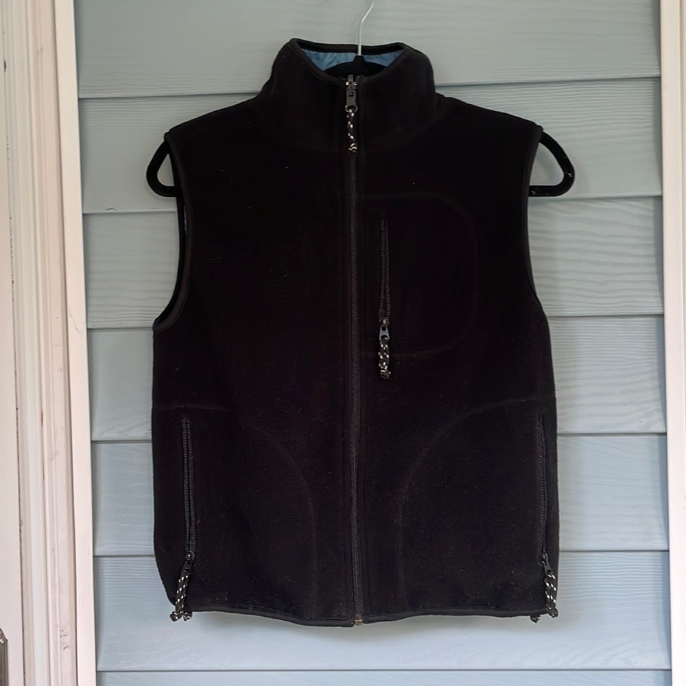 Boys 8-10 reversible vest.